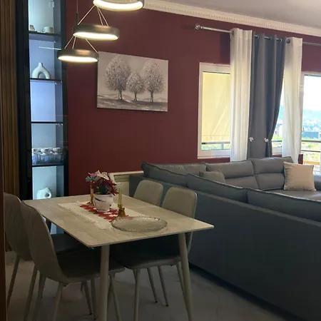 Luxury With A Swimming Pool Apartment *
